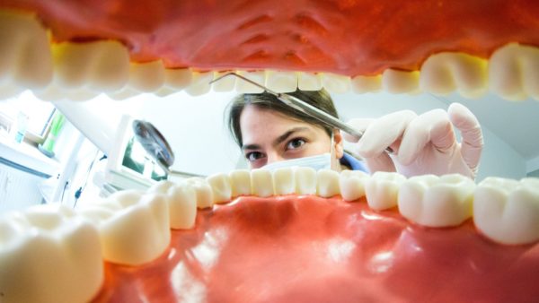 Актуальность лечения зуба после пломбирования каналов
