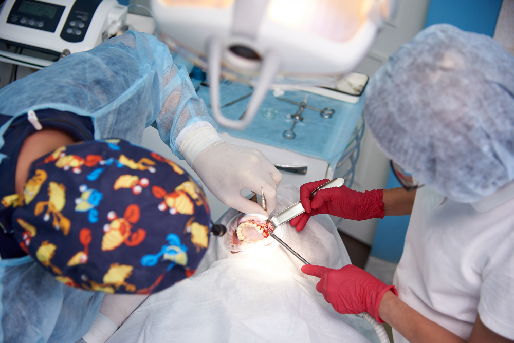 Пластика костного дефекта: применение в ортодонтии и особенности процедуры